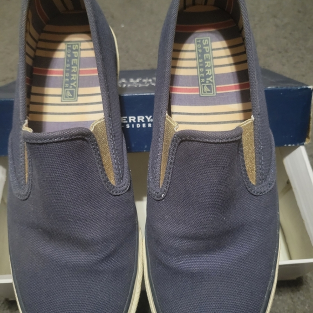 Sperry Blue Boat Shoes with Classic Nautical Design